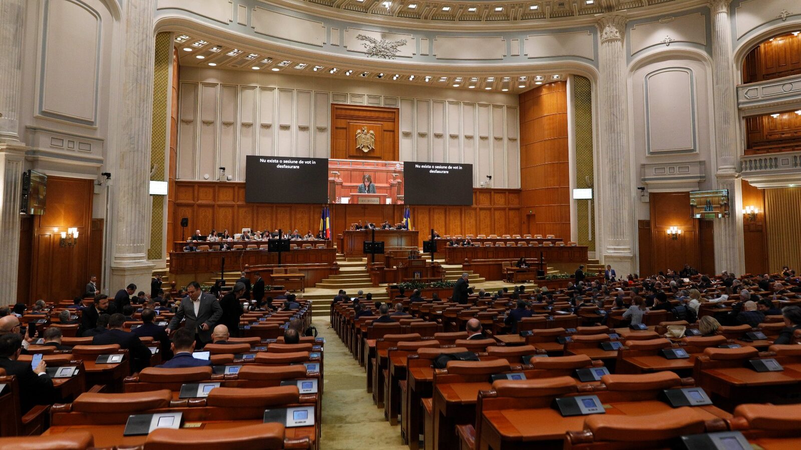 Reacții dure după inițiativa de legalizare a omagierii criminalilor de război Un proiect legislativ controversat, care vizează abrogarea legilor ce interzic folosirea ideologiilor extremiste în spațiul public, a stârnit reacții vehemente din partea partidelor politice de la guvernare