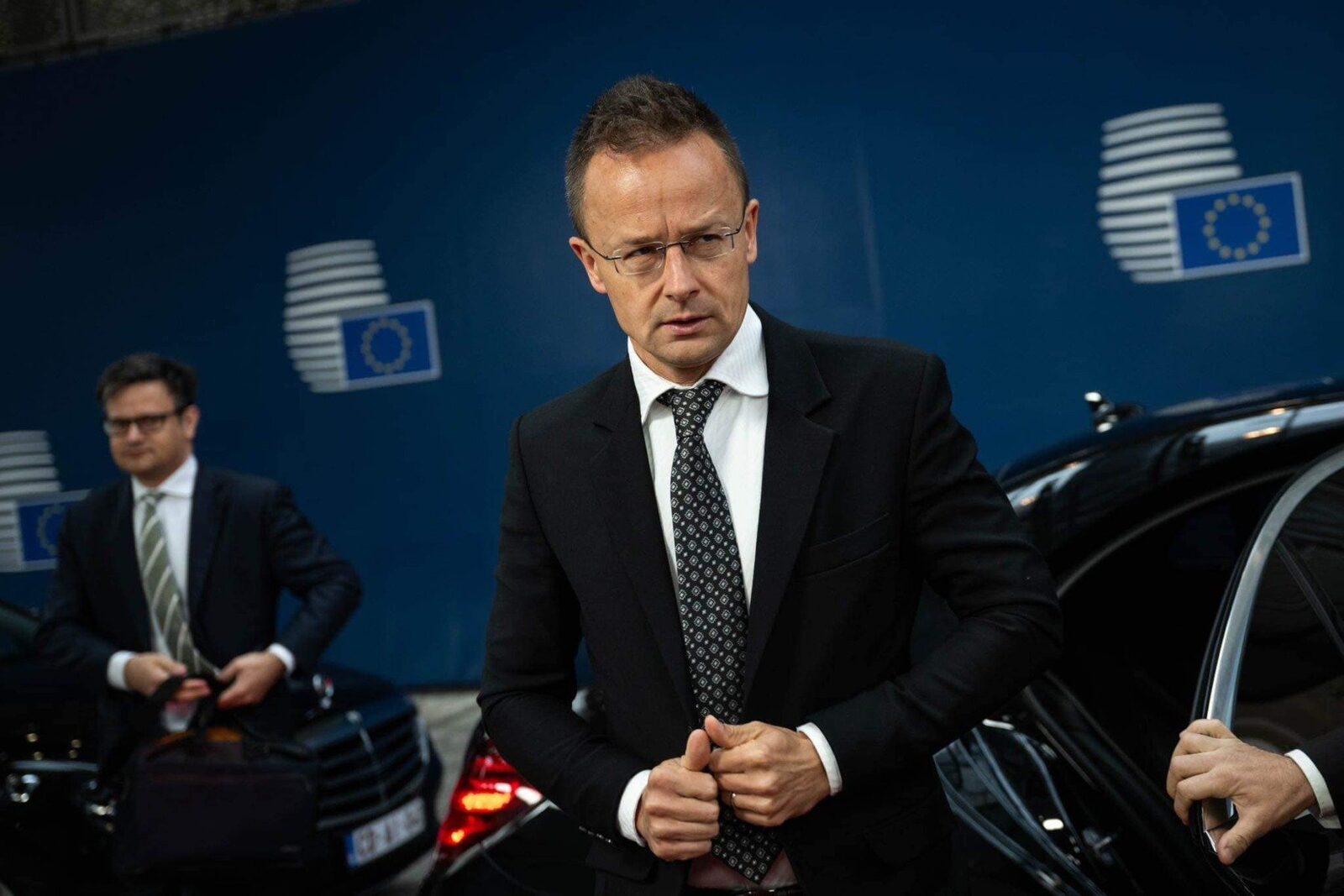 Szijjarto: Zelenski ar fi amenințat cu moartea premierul ungar Orban Ministrul de Externe al Ungariei, Peter Szijjarto, a reacționat dur la declarațiile președintelui ucrainean Volodimir Zelenski