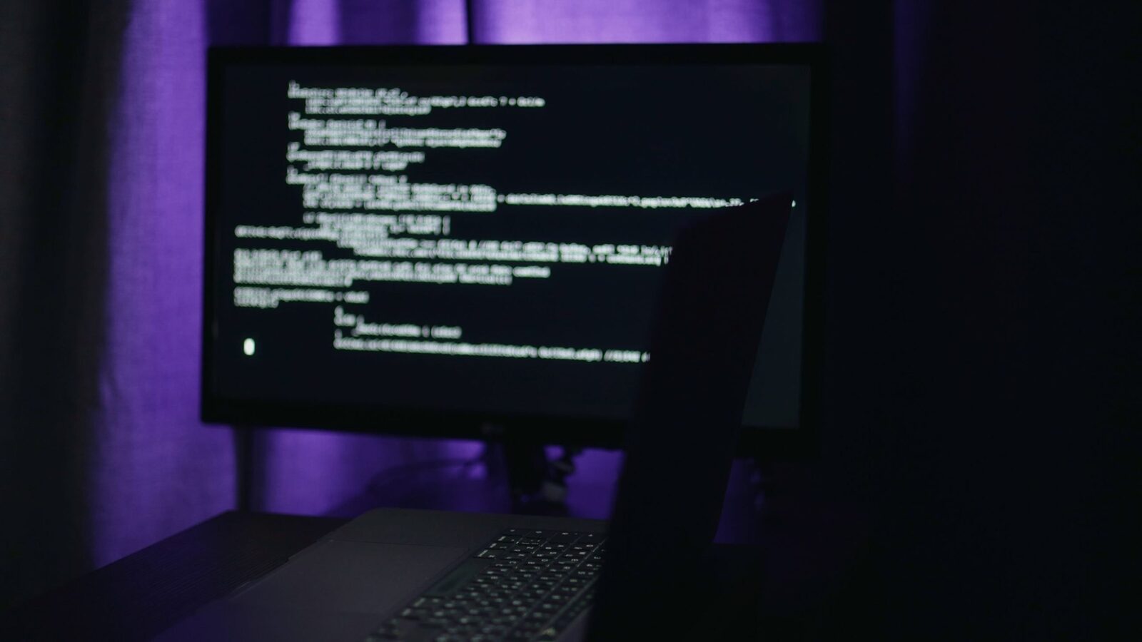 Programator de top: Inteligența Artificială, efect „vampiric”. Sunt necesare limite.
