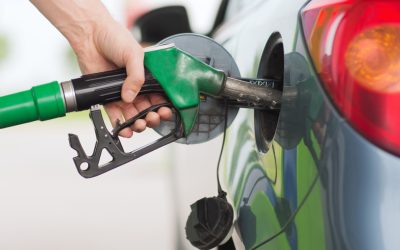 Guvernul limitează adaosul comercial la carburanți și introduce restricții la export București, România – Guvernul României a anunțat o serie de măsuri urgente pentru a stabiliza piața carburanților, lovită puternic de creșterea prețurilor