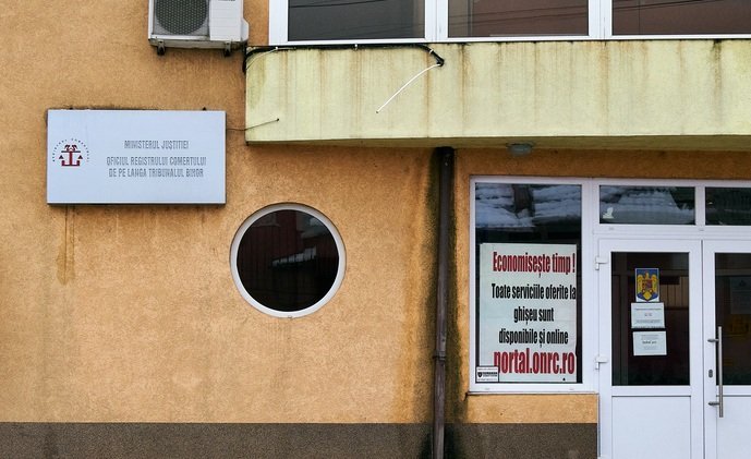 Întârzieri la înregistrarea firmelor: Antreprenorii români, afectați de lipsa de personal la ONRC Antreprenorii români s-ar putea confrunta cu întârzieri în procesul de înregistrare a firmelor și a persoanelor fizice autorizate