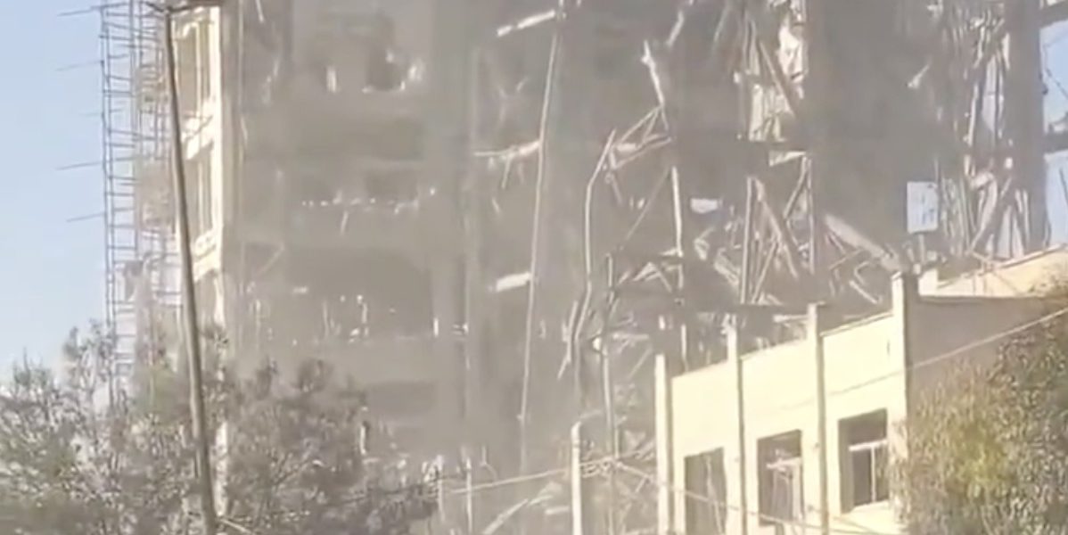 Atac aerian israelian asupra unui obiectiv din Qom, Iran Noi informații, citate de surse din domeniul apărării, indică faptul că forțele aeriene israeliene au atacat o clădire din orașul iranian Qom