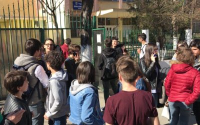 Profesorii amenință cu boicotarea simulărilor la examenele naționale Marius Nistor, președintele Federației Sindicatelor din Educație „Spiru Haret”, a anunțat că profesorii ar putea boicota simulările examenelor naționale din 2026