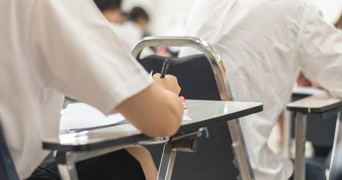 Simulare BAC 2026, proba la alegere: Subiecte profil real și uman, publicate de Ministerul Educației. Cum se rezolvau corect cerințele