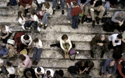 Prietenia la abonament: Cum afacerile încearcă să monetizeze nevoia de conexiune umană Piața serviciilor care promit să faciliteze noi prietenii cunoaște o creștere, pe măsură ce tot mai mulți oameni caută legături sociale într-o lume în care interacțiunile umane pot părea din ce în ce mai greu de găsit