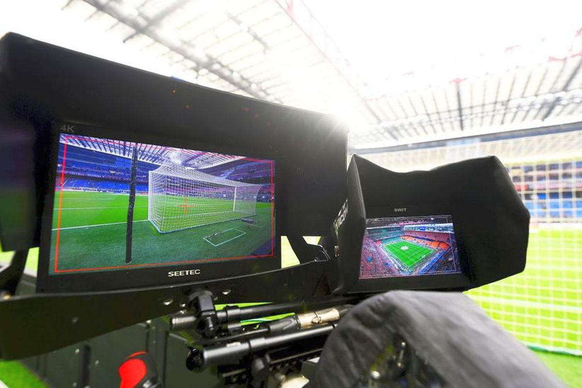 Cine transmite la TV Slovacia