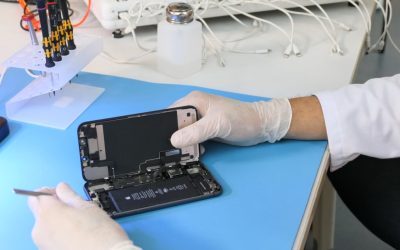 Mai mulți europeni aleg smartphone-uri second-hand