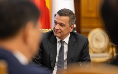 Grindeanu: PSD nu va accepta să i se dicteze deciziile de către PNL Președintele PSD, Sorin Grindeanu, a reacționat duminică, la Brăila, la declarațiile venite din partea PNL, subliniind că formațiunea sa politică nu va tolera ingerințe în deciziile interne