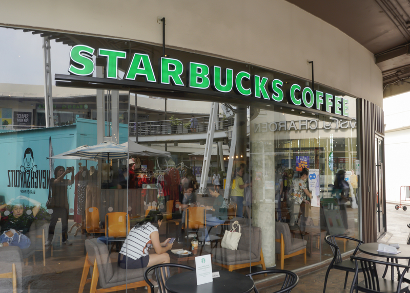 București: Starbucks a închis două cafenele în primul trimestru din 2026