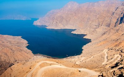 De ce atacurile SUA pe insula kharg amenință strâmtoarea ormuz?