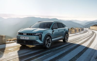 Dacia intră în forță în segmentul C: Crossover-ul Striker va costa sub 25.000 de euro Dacia a dezvăluit marți, în premieră, noul model Striker, un crossover care va fi produs în Turcia și lansat oficial în a doua jumătate a anului