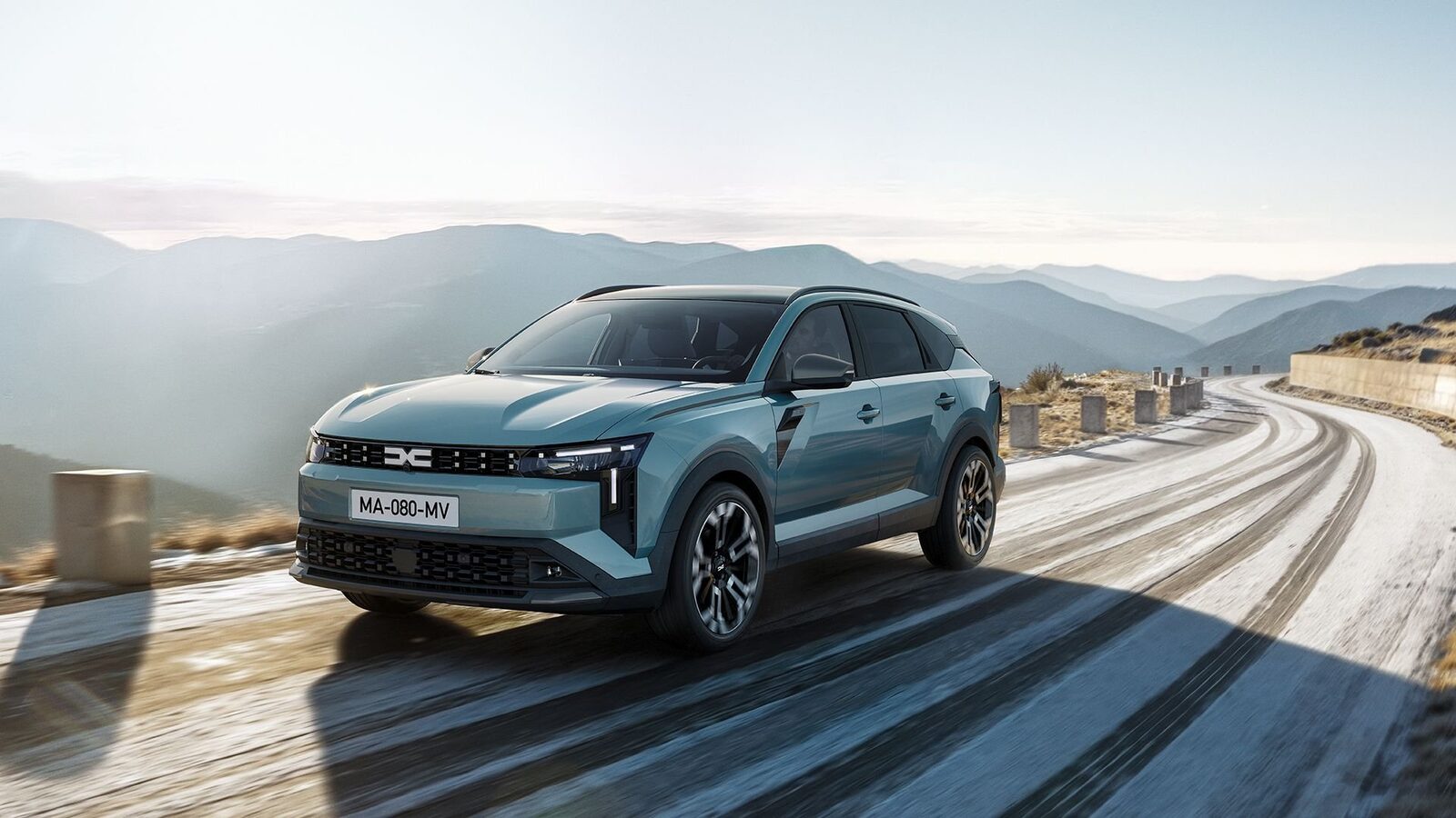 Dacia intră în forță în segmentul C: Crossover-ul Striker va costa sub 25.000 de euro Dacia a dezvăluit marți, în premieră, noul model Striker, un crossover care va fi produs în Turcia și lansat oficial în a doua jumătate a anului
