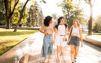 Tinerii urbani români, deschiși la schimbare și idei noi, dar mulți se confruntă cu dificultăți financiare Aproape șase din zece tineri cu vârste cuprinse între 18 și 35 de ani din mediul urban sunt favorabili schimbării și ideilor noi, indică un sondaj de opinie recent