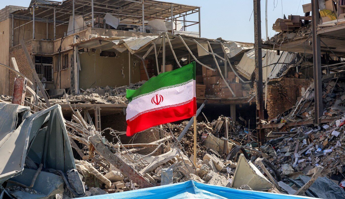 Iranul, incert la Cupa Mondială 2026: Războiul cu SUA complică participarea Cu trei luni înainte de startul Campionatului Mondial de fotbal din 2026, tensiunile cresc între Statele Unite ale Americii și Iran, iar participarea echipei naționale iraniene la turneul final este pusă sub semnul întrebării