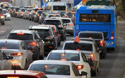 Importurile României: Ford conduce, industria auto în prim-plan Importurile realizate de primii zece mari importatori din România au atins anul trecut valoarea de 16,5 miliarde de euro, reprezentând aproape 13% din totalul importurilor țării, potrivit unei analize Economica, bazată pe datele Institutului Național de Statistică (INS)