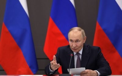 Putin, îngrijorat de moartea liderului suprem iranian: Reacție vehementă, temeri pentru viitor Reacția liderului de la Kremlin, Vladimir Putin, la moartea liderului suprem al Iranului, Ali Khamenei, a fost una neobișnuit de vehementă, potrivit unei analize publicate de Politico