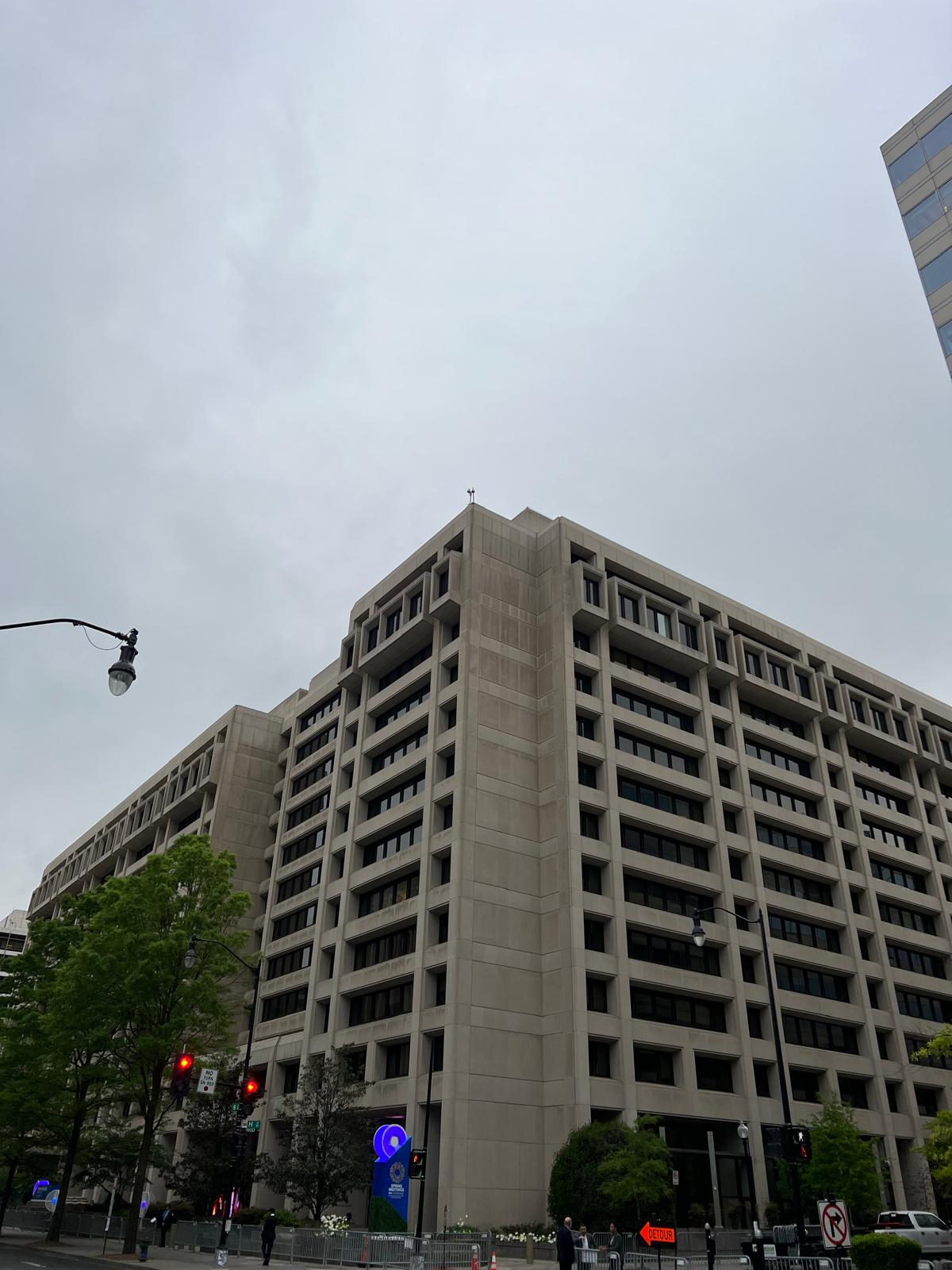 FMI avertizează: Războiul din Iran amenință o criză economică globală, cu impact major în țările vulnerabile Fondul Monetar Internațional (FMI) trage un semnal de alarmă cu privire la posibilele consecințe economice ale războiului din Iran