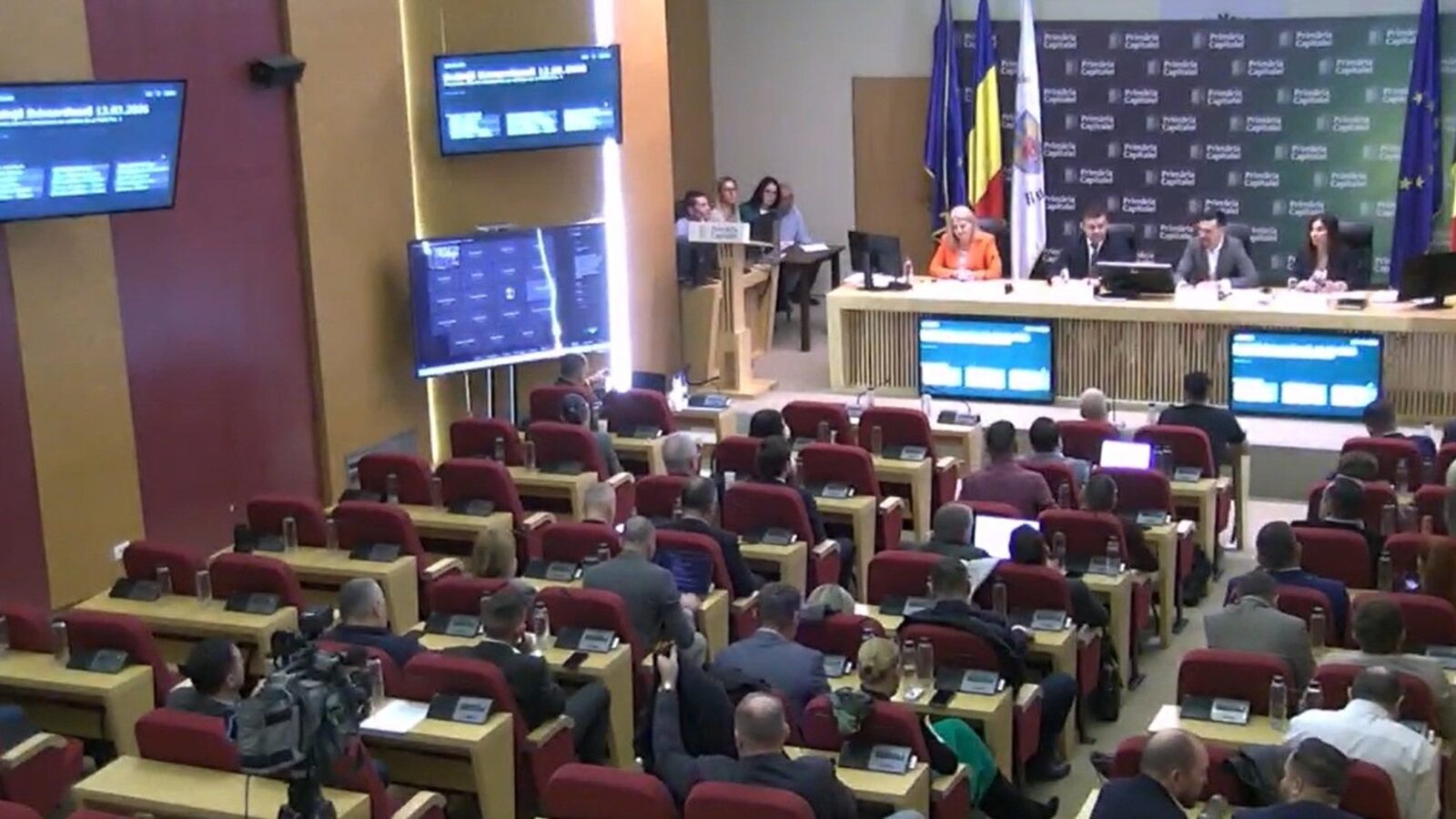 Proiectul „Plătești câtă căldură primești” a fost aprobat de consiliul general al capitalei Un proiect de hotărâre important pentru bucureșteni, intitulat „Plătești câtă căldură primești”, a fost adoptat de Consiliul General al Municipiului București (CGMB) în ședința din 13 martie