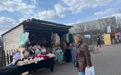 Comerțul ambulant se extinde în zona parcului ior, în ciuda amenzilor aplicate Noi tarabe comerciale au apărut la limita dintre terenul retrocedat și trotuar, în apropierea Parcului IOR, oferind spre vânzare o varietate de produse, de la haine tradiționale până la articole de îmbrăcăminte sport