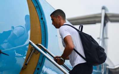 Cristiano Ronaldo, accidentat și nevoit să plece din Arabia Saudită pentru tratament Fotbalistul portughez Cristiano Ronaldo va părăsi Arabia Saudită pentru a se recupera după o accidentare, urmând să se trateze la Madrid