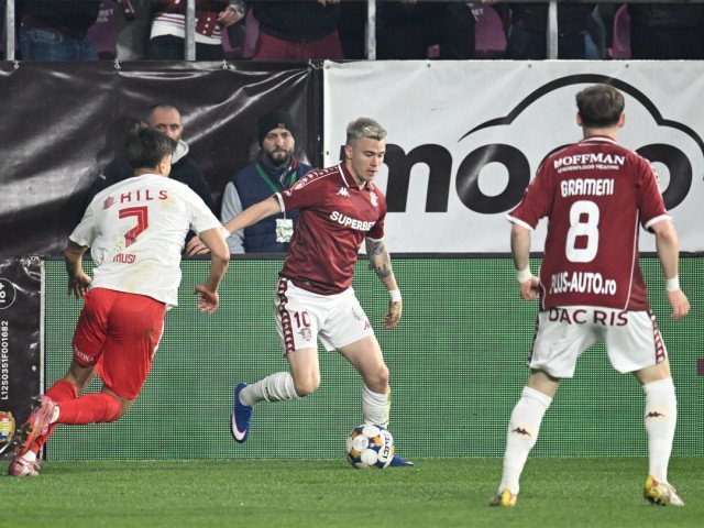 Rapid învinge Dinamo într-un meci spectaculos și urcă pe primul loc în SuperLigă Rapid a învins Dinamo cu scorul de 3-2 într-un meci plin de dramatism, disputat în prima etapă a play-off-ului SuperLigii
