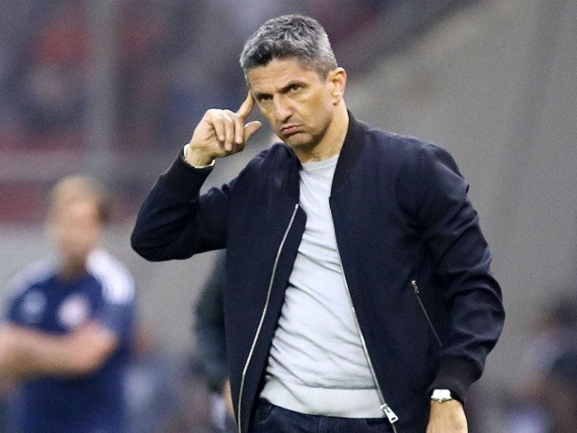 Victorie importantă pentru Răzvan Lucescu în Grecia: PAOK învinge Asteras cu 2-0 Echipa antrenată de Răzvan Lucescu, PAOK Salonic, a obținut o victorie importantă pe teren propriu în fața formației Asteras Tripolis, scor 2-0