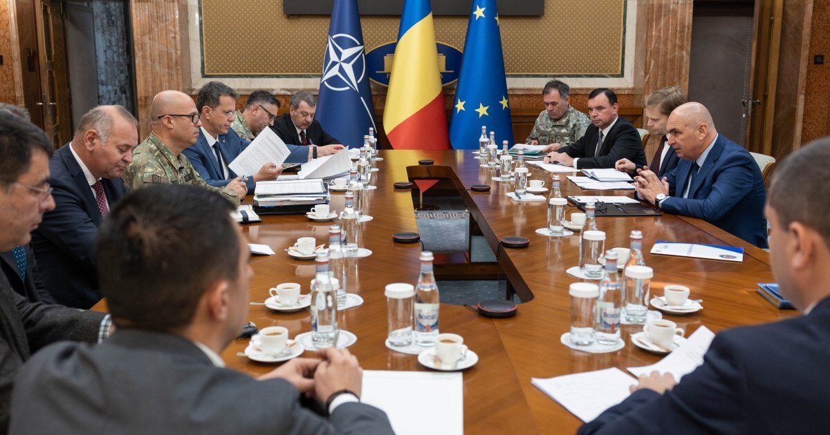 Programul SAFE: Producție militară de miliarde de euro în România Programul SAFE (Security Action for Europe) va înregistra o etapă importantă la sfârșitul lunii mai, cu încheierea parțială a procesului de contractare