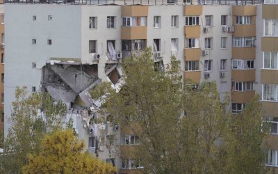 Autorizație pentru consolidarea blocului din Rahova, emisă de primărie Primăria Sectorului 5 a eliberat autorizația de construire pentru începerea lucrărilor de consolidare a blocului de pe strada Vicina, din cartierul Rahova