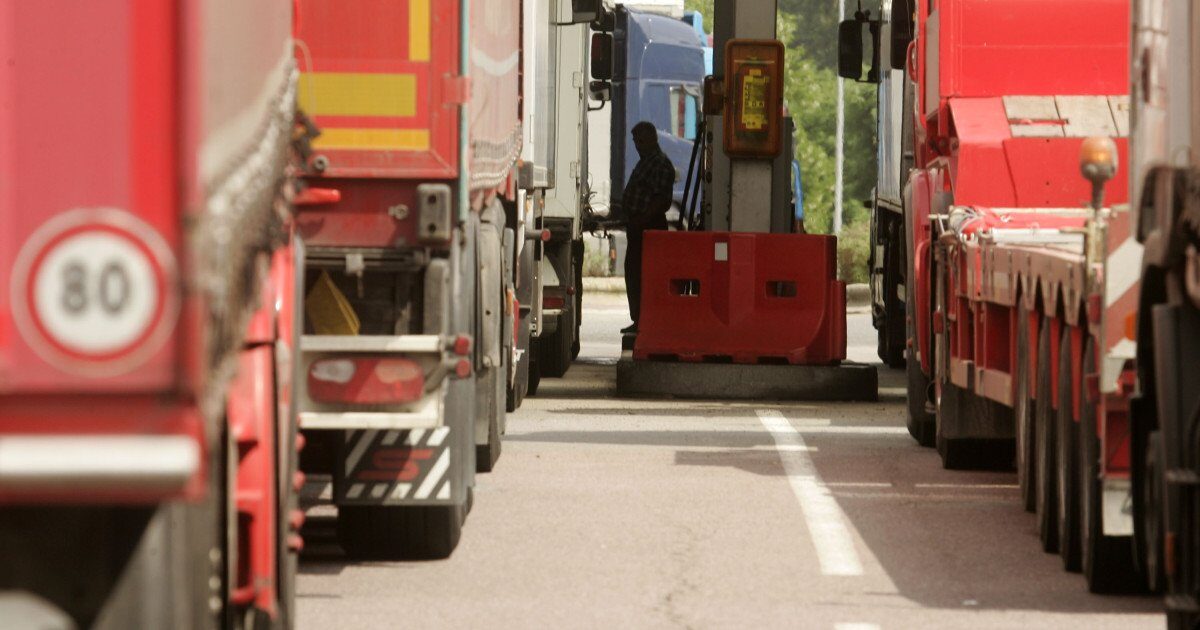 Guvernul prelungeste ajutorul pentru transportatori la motorină până în 2026