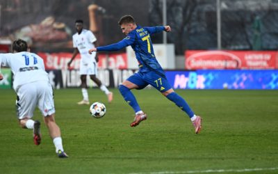 Botoșani și UTA, primele echipe în play-out Campionatul Superligii României a intrat în faza play-out, iar primele rezultate au conturat un clasament provizoriu