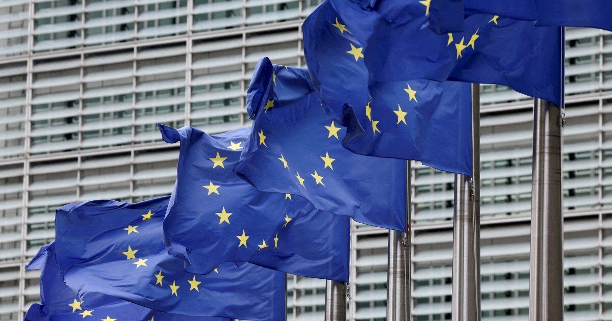 Bruxelles pune la bătaie fonduri consistente pentru statele est-europene, România pe lista beneficiarilor Comisia Europeană lansează o nouă inițiativă menită să ofere sprijin financiar sub formă de împrumuturi pentru statele membre UE care se învecinează cu Rusia, Belarus și Ucraina
