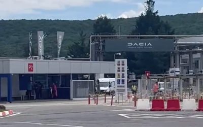 Bolojan: Reducerile de producție la Dacia îngrijorează; politicienii nu pot nega plângerile companiilor Premierul Ilie Bolojan a exprimat îngrijorare față de reducerile de capacitate de producție anunțate de multinaționalele din România, cu referire directă la deciziile Dacia-Renault