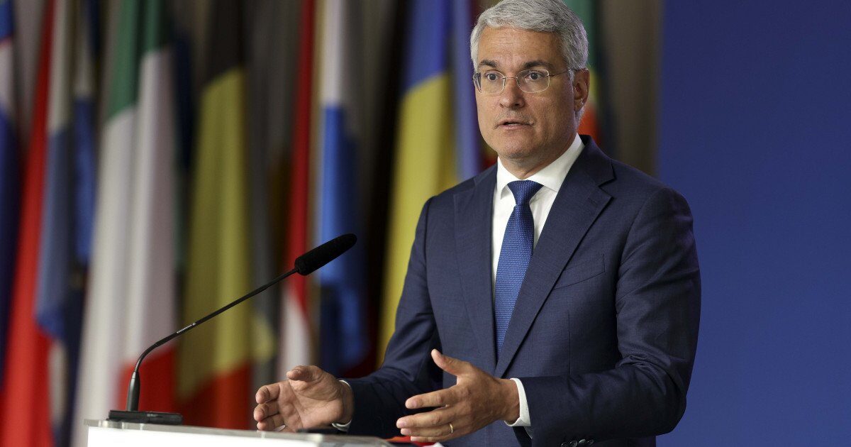 Moțiunea împotriva ministrului Pîslaru, respinsă în Senat Moțiunea simplă depusă de opoziție împotriva ministrului Investițiilor și Proiectelor Europene, Dragoș Pîslaru, a fost respinsă în Senatul României