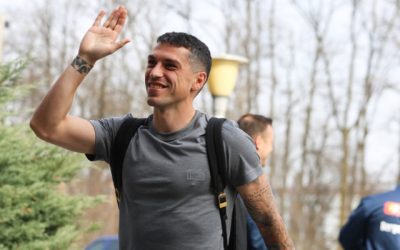 Stanciu așteaptă debutul în China, Lucescu pregătește convocarea la națională Nicolae Stanciu se pregătește de debutul oficial la Dalian Yingbo, echipa din China la care s-a transferat recent