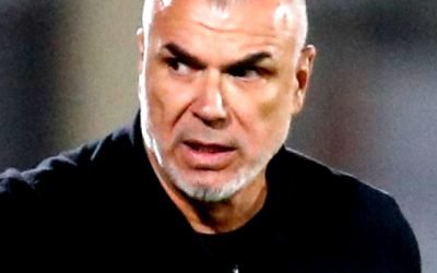 Cosmin Olăroiu, gest umanitar pentru elevii blocați în Dubai Fostul antrenor al Stelei, Cosmin Olăroiu, stabilit în prezent în Emiratele Arabe Unite, a oferit ajutorul său unui grup de elevi și profesori din Suceava, blocați în Dubai