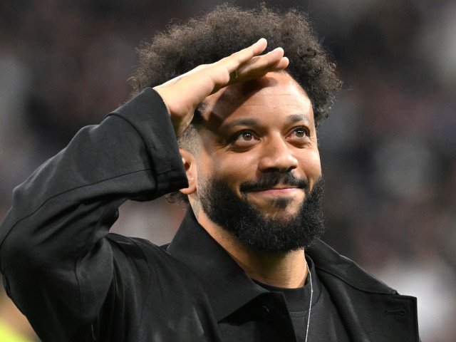 Rodrygo, vedeta lui Real Madrid, accidentat grav și absent o lungă perioadă Atacantul brazilian Rodrygo, de la Real Madrid, a suferit o accidentare gravă la genunchi în timpul meciului cu Getafe, scor 0-1