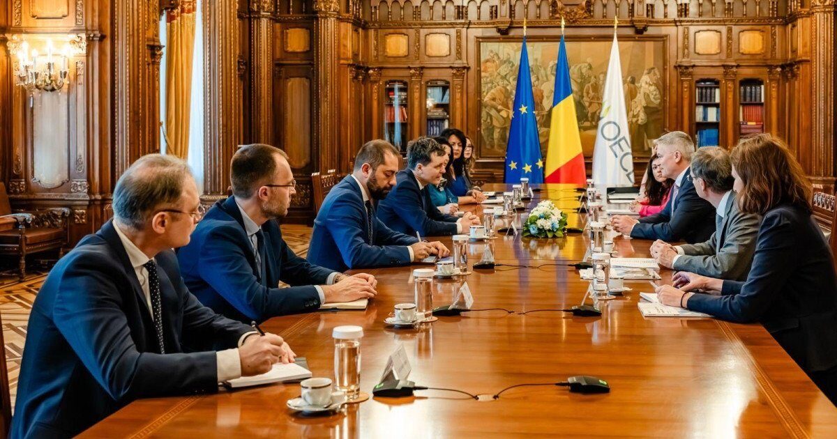 Discuții la nivel înalt pentru aderarea României la OCDE în 2026 Bucureștiul a fost, luni, gazda unor întâlniri cruciale pentru viitorul economic al României