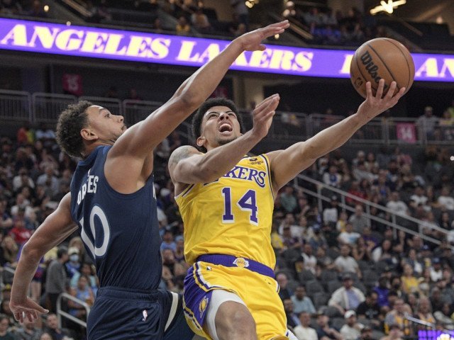 Bryn Forbes, fost campion NBA, a semnat cu CS Vâlcea 1924 Clubul de baschet CS Vâlcea 1924 a anunțat oficial transferul americanului Bryn Forbes
