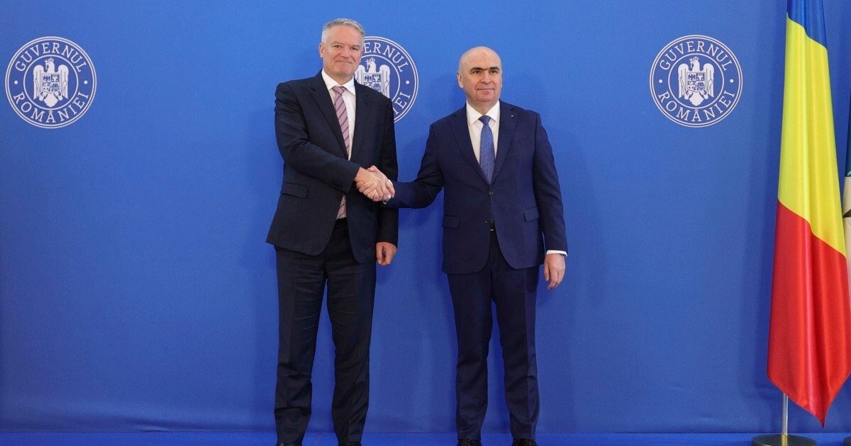 Raportul OCDE despre România: Progrese, dar și semnale de alarmă Un nou raport economic al Organizației pentru Cooperare și Dezvoltare Economică (OCDE) a fost prezentat luni la București, cu participarea secretarului general al organizației, Mathias Cormann