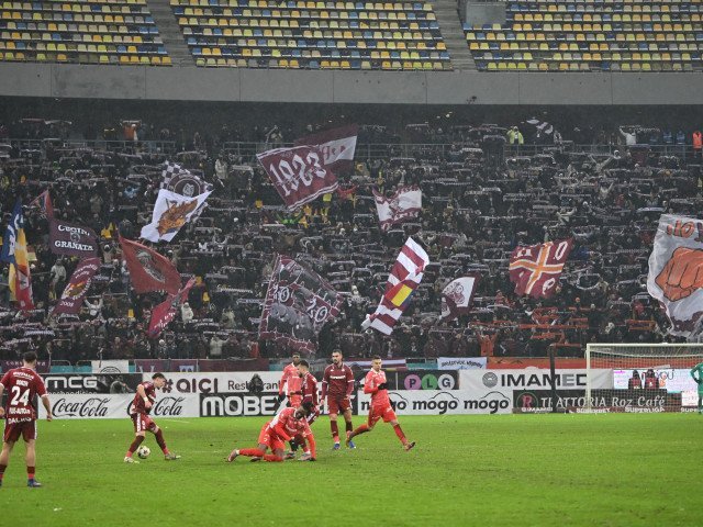 Amenzi usturătoare pentru Rapid și Dinamo după derby-ul din SuperLiga Comisia de Disciplină a Federației Române de Fotbal a dictat amenzi consistente pentru cluburile Rapid București și Dinamo București, în urma incidentelor petrecute la derby-ul disputat recent în cadrul etapei a 28-a din SuperLiga