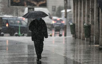 Vremea se schimbă brusc: Cod galben de vânt puternic, ploi și ninsori în România România se pregătește pentru o schimbare bruscă a vremii, începând de joi, cu intensificări ale vântului, ploi abundente și ninsori la munte