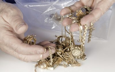 ANAF confiscă aur și diamante de peste 3,7 milioane de lei, la Călărași Inspectorii Agenției Naționale de Administrare Fiscală (ANAF) au confiscat, în februarie 2026, aproximativ șase kilograme de aur și diamante, în valoare totală de 3,7 milioane de lei, în urma unor verificări efectuate la o societate comercială din județul Călărași
