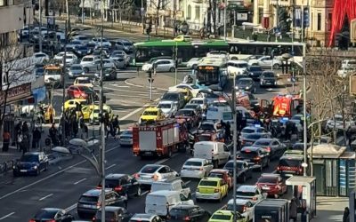 Accident grav la Piața Romană: Pieton resuscitat la fața locului, trafic blocat Un accident rutier grav a avut loc în această după-amiază în Piața Romană din București