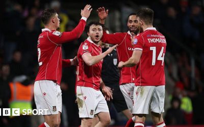Wrexham învinge Swansea, visul play-off-ului rămâne viu