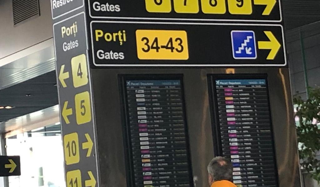 Atenție la Aeroportul Otopeni: Zboruri anulate spre Orientul Mijlociu Compania Națională Aeroporturi București (CNAB) a anunțat miercuri anularea a 29 de zboruri de pe Aeroportul Internațional Henri Coandă – Otopeni