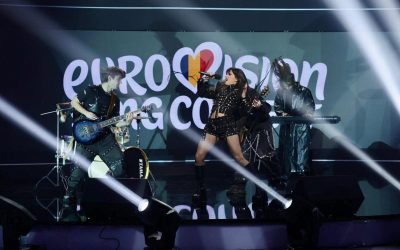 Controverse la Eurovision: Piesa României, „Choke Me”, criticată pentru versuri controversate Piesa României pentru Eurovision 2026, interpretată de Alexandra Căpitănescu, a stârnit dezbateri aprinse din cauza versurilor sale, fiind acuzată de glorificarea strangulării sexuale