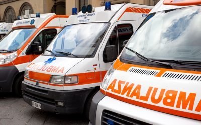 Șofer de ambulanță italian, suspectat de uciderea a cinci pacienți în timpul transportului Un șofer de ambulanță italian este investigat pentru uciderea a cinci pacienți, decesele survenind fie în timpul transportului medical, fie la scurt timp după acesta
