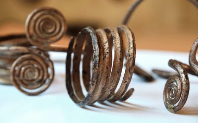 Artefacte din Epoca Bronzului: Misterul fierului din spațiul cosmic Cele mai vechi obiecte din fier descoperite de arheologi, datând din Epoca Bronzului, au o origine surprinzătoare: spațiul cosmic