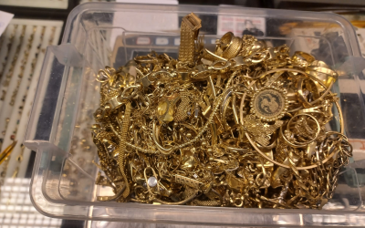 Afacere ilegală cu schimb valutar: Zeci de milioane de lei confiscați de inspectorii antifraudă Inspectorii Agenției Naționale de Administrare Fiscală (ANAF) au confiscat săptămâna aceasta aproape 70 de milioane de lei de la o firmă din București care opera ilegal nouă case de schimb valutar