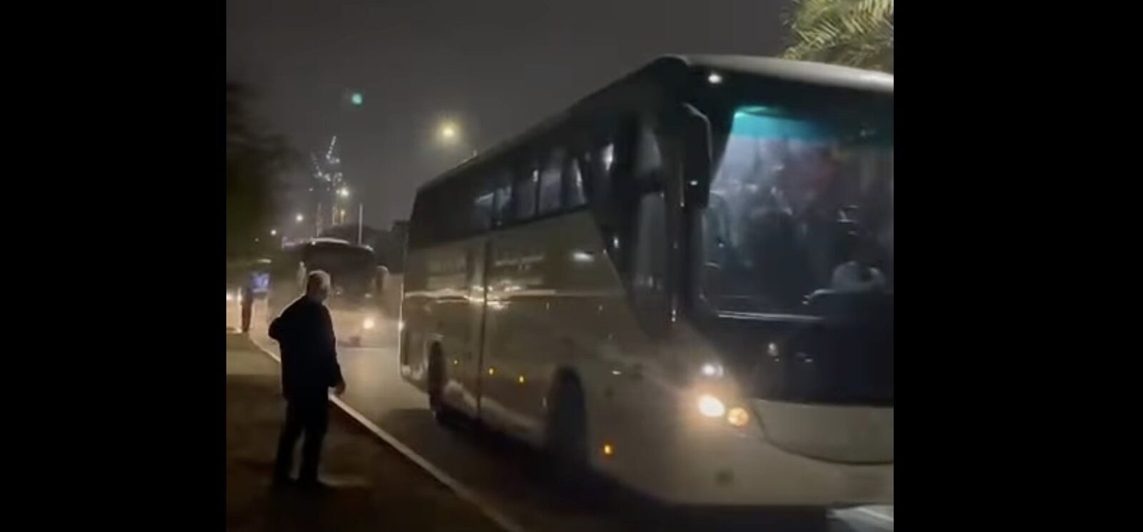 Sute de români s-au întors din Orientul Mijlociu prin mecanismul european de protecție civilă Mai multe sute de cetățeni români care se aflau în Orientul Mijlociu au fost repatriați în România, ca urmare a activării mecanismului european de protecție civilă RescUE